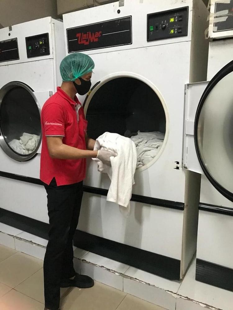 Swiss-Belinn Balikpapan Zewnętrze zdjęcie